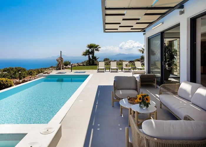 Villa Empire With Magical Sea View *