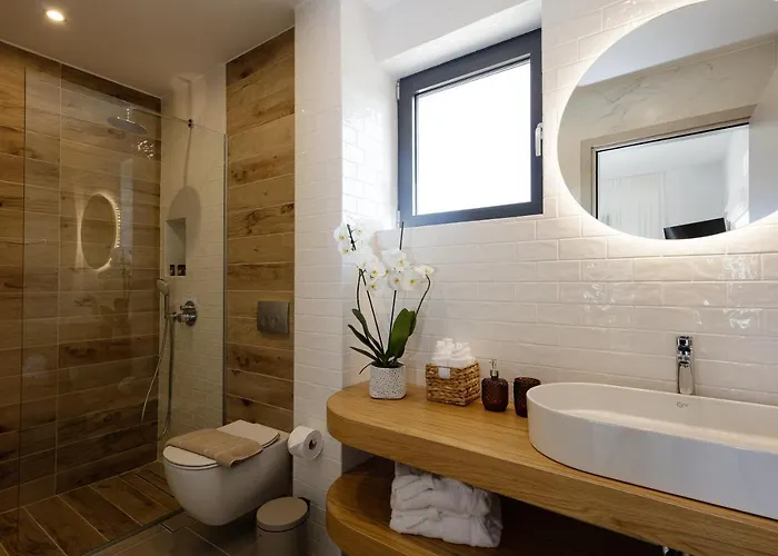 Empire With Magical Sea View