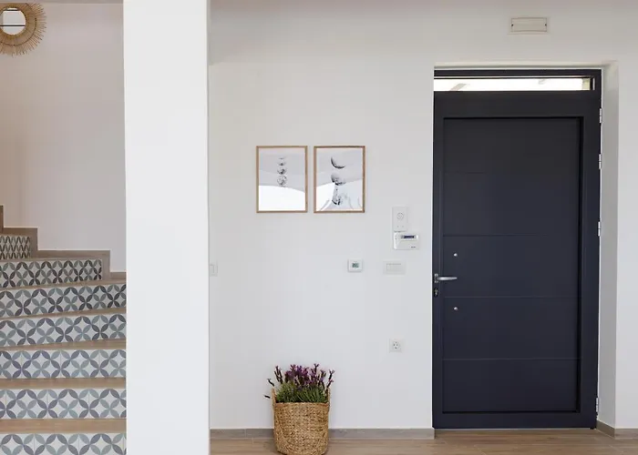 Villa Empire With Magical Sea View *