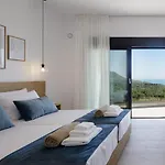 Vila Empire With Magical Sea View *