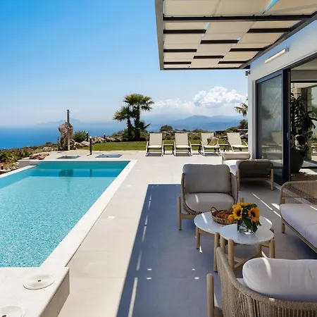 Villa Empire With Magical Sea View *