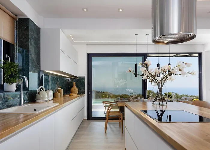 Empire With Magical Sea View * 하니아